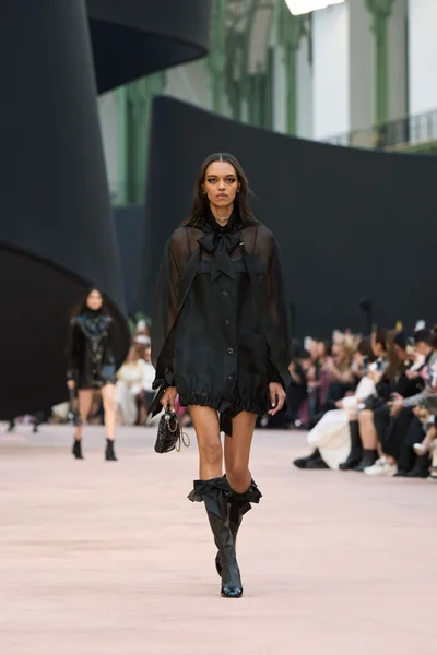 Look 35